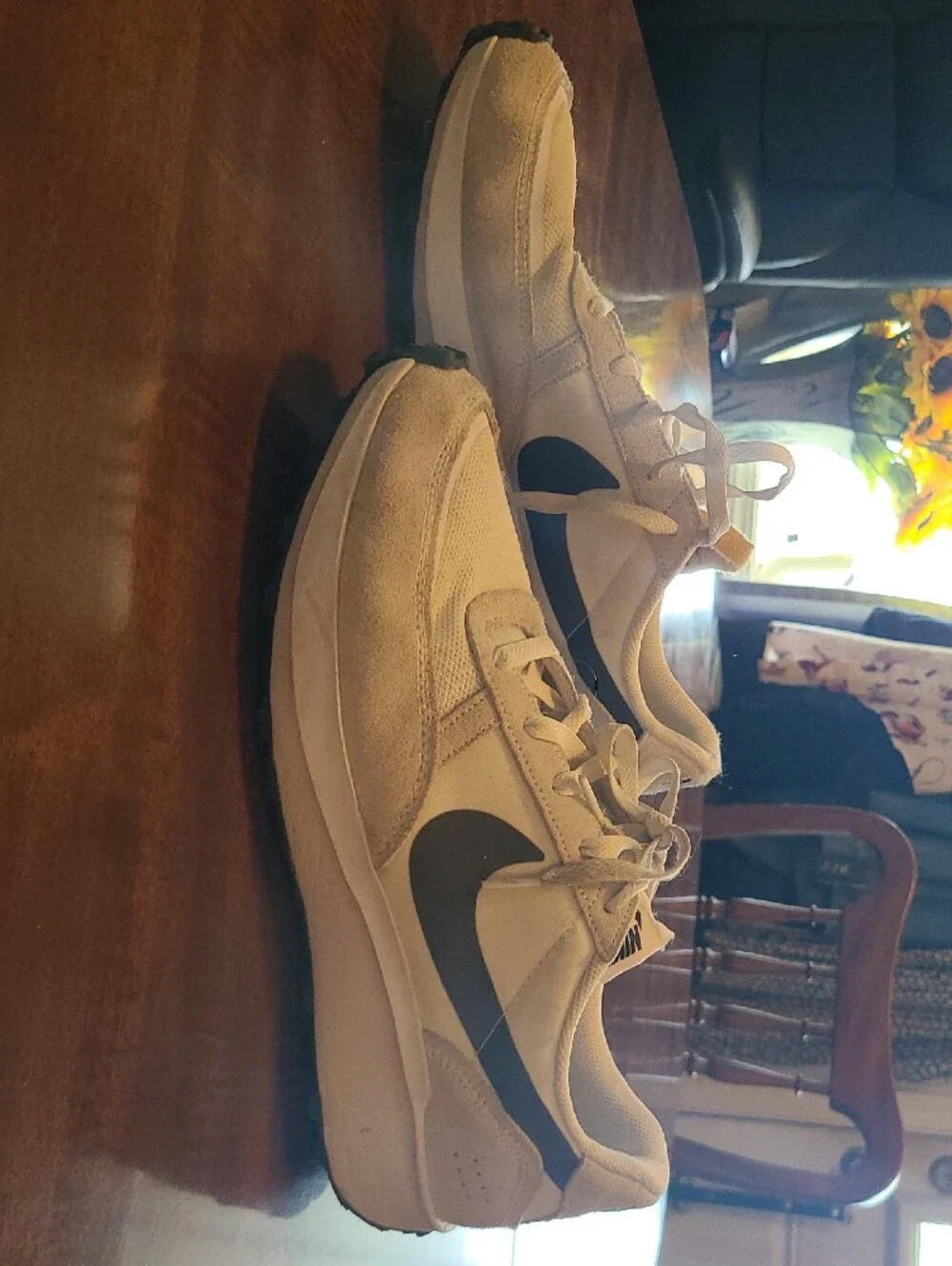 Nike Waffle Nav Sneakers Men's Size 13 White Black FJ4195-100 Casual Running Sho